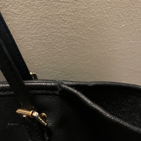 Micheal Kors - Picture 7 of 8